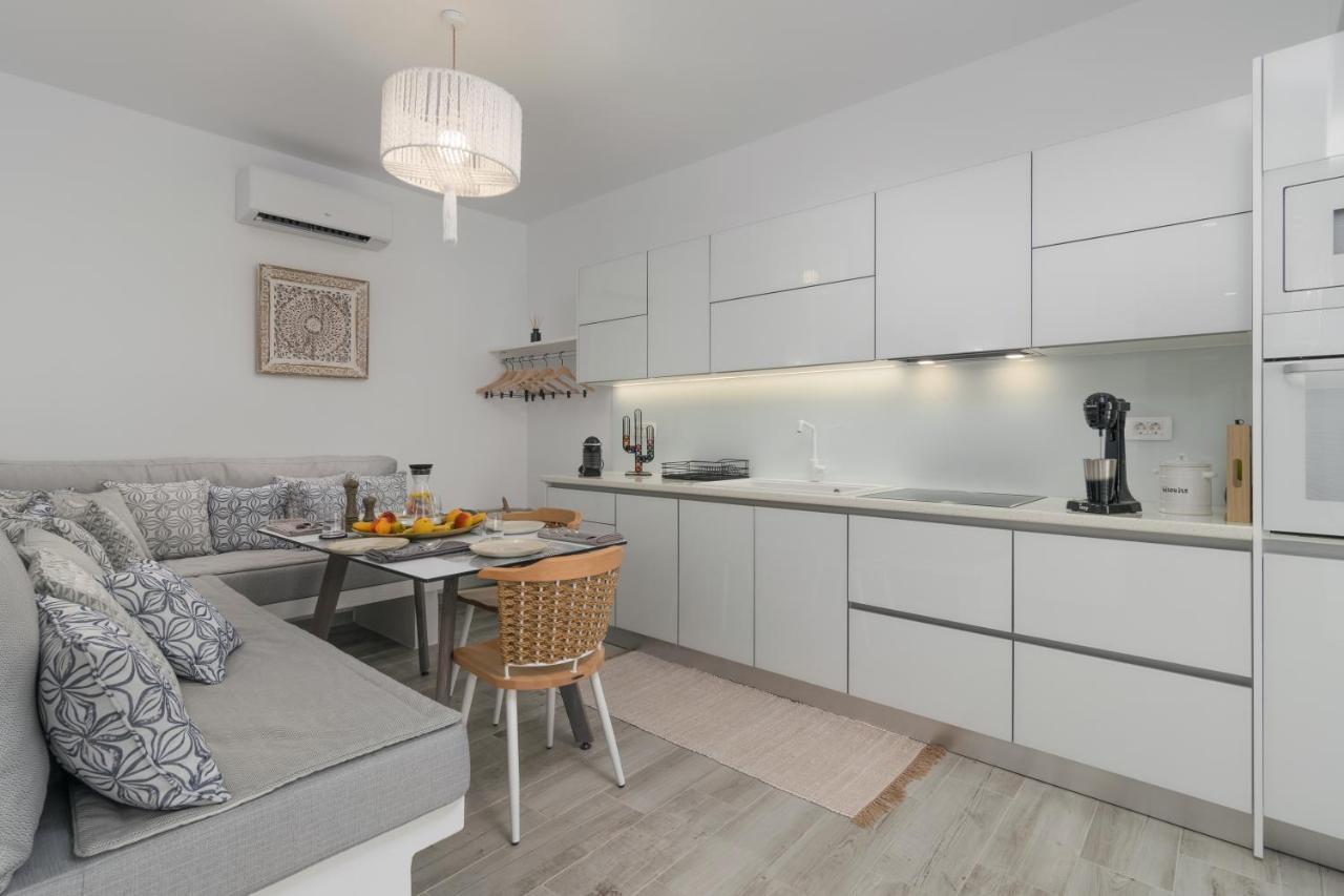 Orama Suites Milos Adamantas  Ngoại thất bức ảnh
